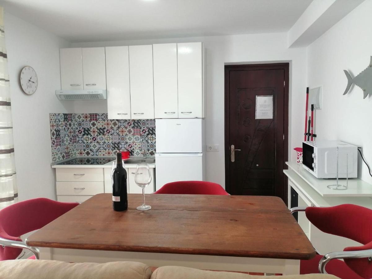 Apartamentos Empul " Tunidos House " Barbate Exterior photo